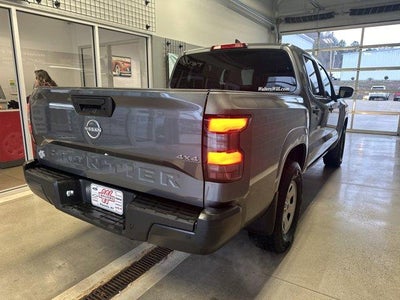 2022 Nissan Frontier Crew Cab 4x4 S Auto