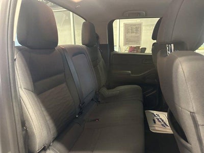 2022 Nissan Frontier Crew Cab 4x4 S Auto