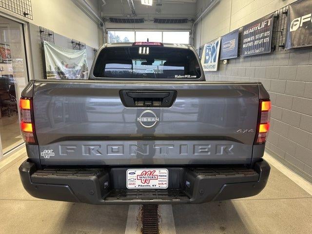 2022 Nissan Frontier Crew Cab 4x4 S Auto