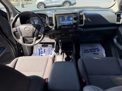 2023 Nissan Frontier Crew Cab 4x4 SV Auto