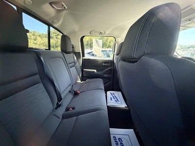 2023 Nissan Frontier Crew Cab 4x4 SV Auto