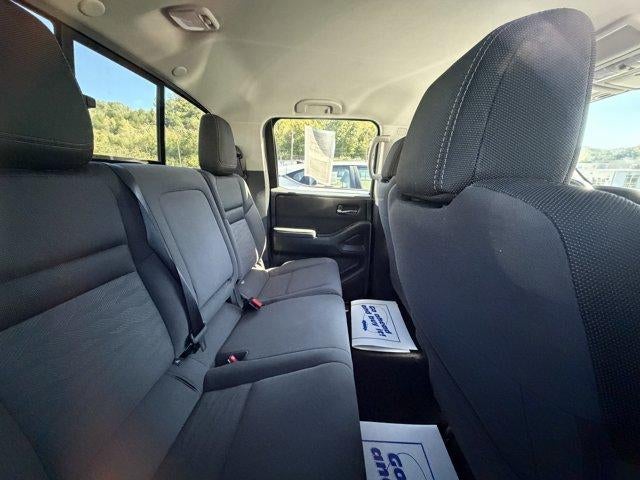 2023 Nissan Frontier Crew Cab 4x4 SV Auto