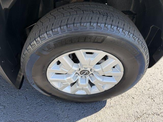 2023 Nissan Frontier Crew Cab 4x4 SV Auto