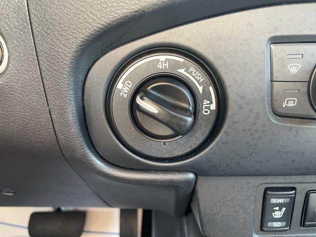 2022 Nissan Frontier Crew Cab 4x4 SV Auto