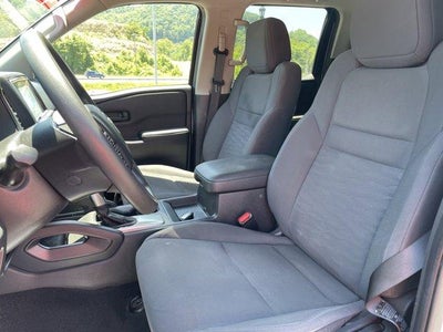 2022 Nissan Frontier Crew Cab 4x4 S Auto
