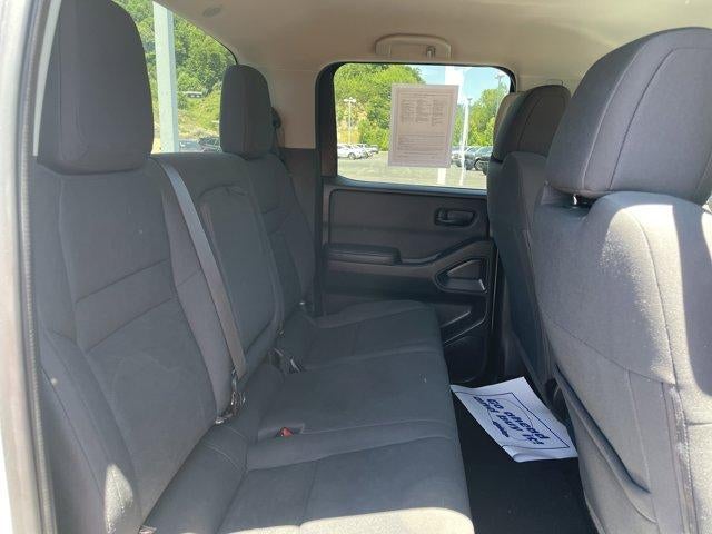 2022 Nissan Frontier Crew Cab 4x4 S Auto