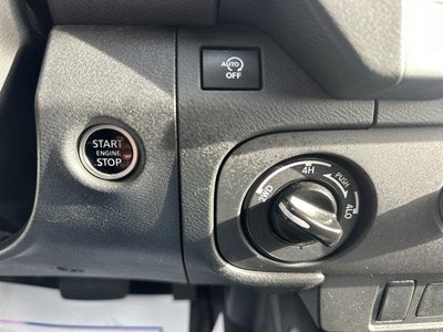 2025 Nissan Frontier Crew Cab 4x4 SV