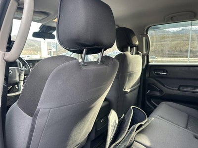 2025 Nissan Frontier Crew Cab 4x4 SV