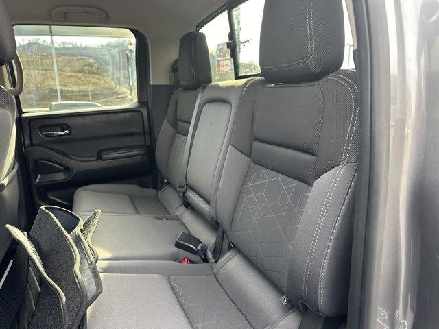 2025 Nissan Frontier Crew Cab 4x4 SV