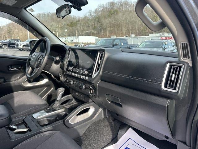 2025 Nissan Frontier Crew Cab 4x4 SV