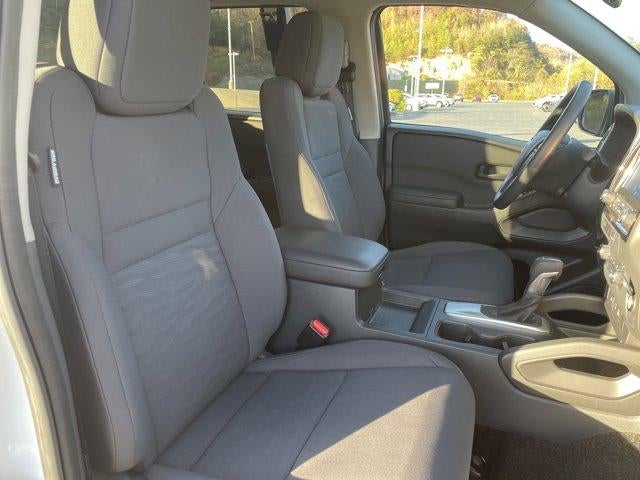 2024 Nissan Frontier Crew Cab 4x4 S