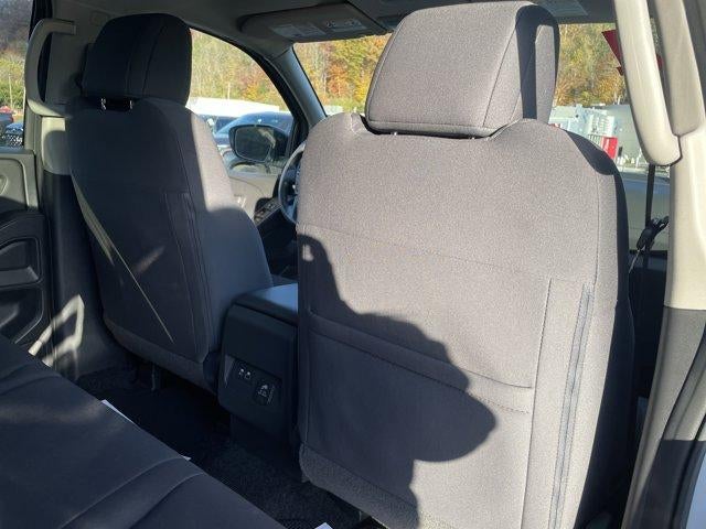 2024 Nissan Frontier Crew Cab 4x4 S