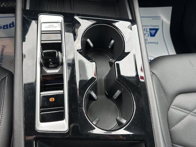 2025 Volkswagen Atlas 2.0T SE w/Technology FWD