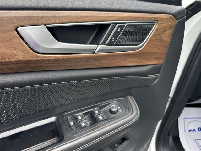2025 Volkswagen Atlas 2.0T SE w/Technology FWD