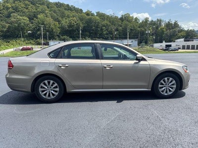 2015 Volkswagen Passat 4dr Sdn 1.8T Auto S PZEV