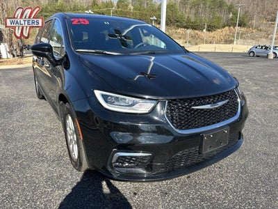 2025 Chrysler Pacifica Select FWD