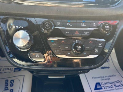 2025 Chrysler Pacifica Select FWD