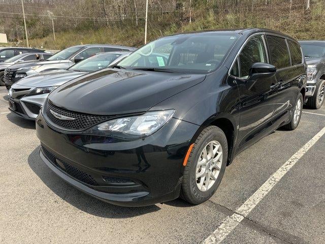 2024 Chrysler Voyager LX FWD