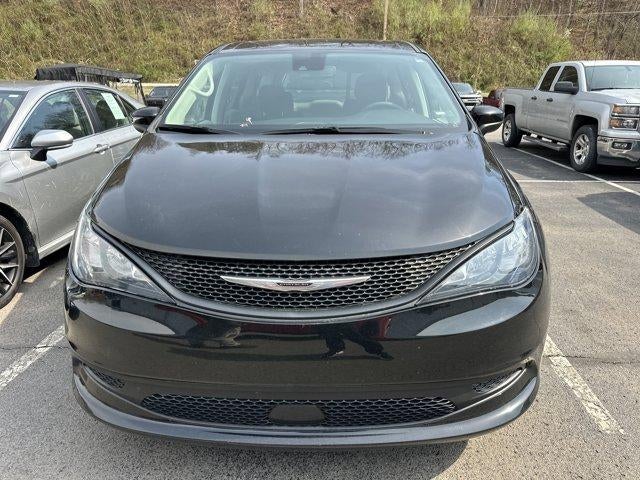 2024 Chrysler Voyager LX FWD