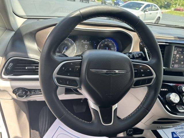 2024 Chrysler Voyager LX FWD
