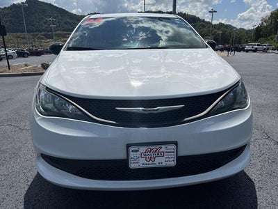2024 Chrysler Voyager LX FWD