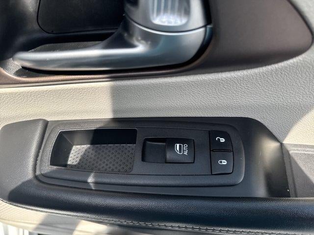 2024 Chrysler Voyager LX FWD