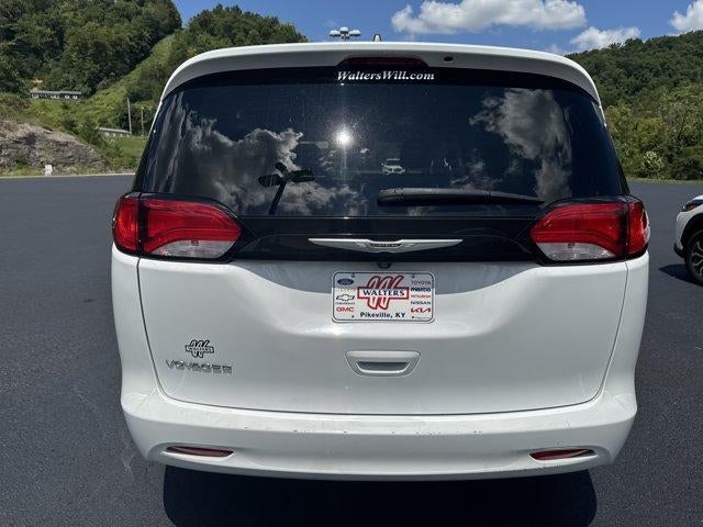 2024 Chrysler Voyager LX FWD