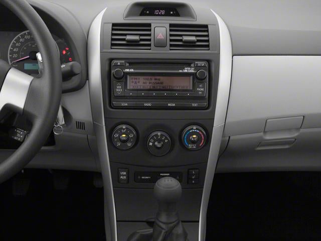 2013 Toyota Corolla 4dr Sdn Man L (Natl)