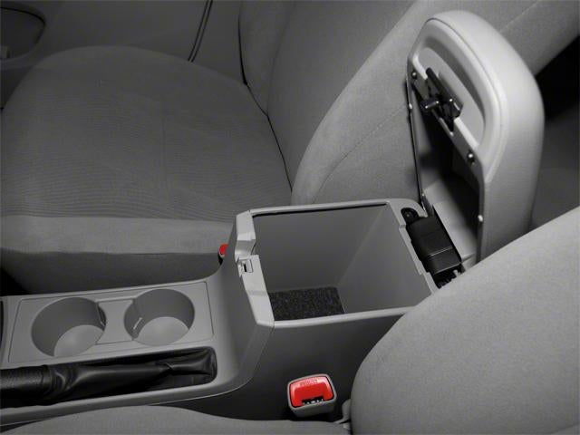 2013 Toyota Corolla 4dr Sdn Man L (Natl)