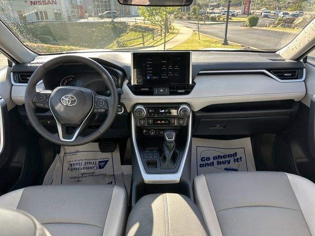 2025 Toyota RAV4 XLE Premium AWD (Natl)