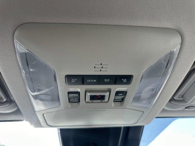 2025 Toyota RAV4 XLE Premium AWD (Natl)