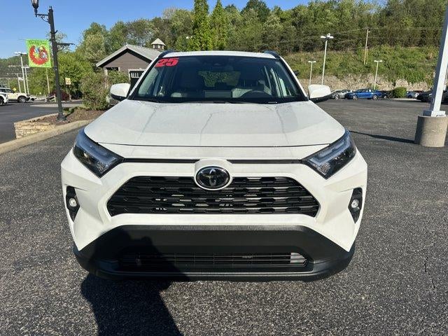 2025 Toyota RAV4 XLE Premium AWD (Natl)