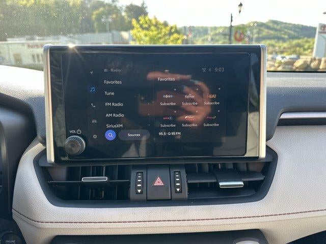 2025 Toyota RAV4 XLE Premium AWD (Natl)