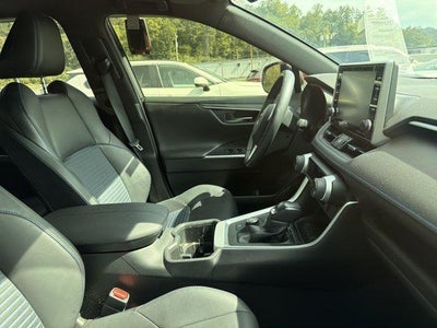 2022 Toyota RAV4 XLE Premium AWD (Natl)