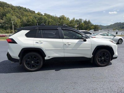 2022 Toyota RAV4 XLE Premium AWD (Natl)