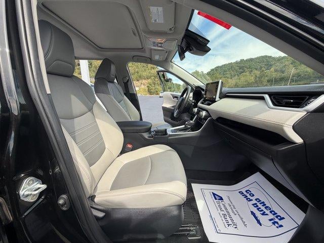2021 Toyota RAV4 XLE Premium AWD (Natl)