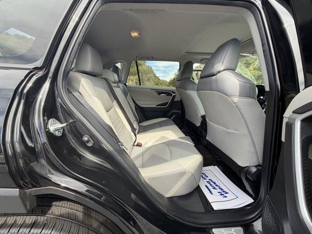 2021 Toyota RAV4 XLE Premium AWD (Natl)