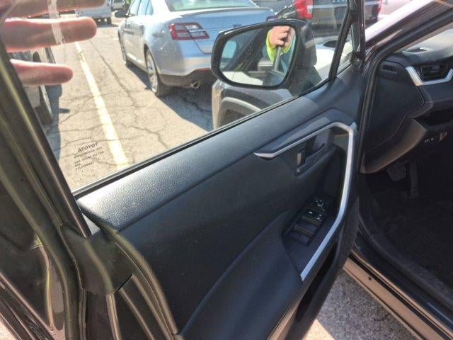 2024 Toyota RAV4 LE AWD (Natl)