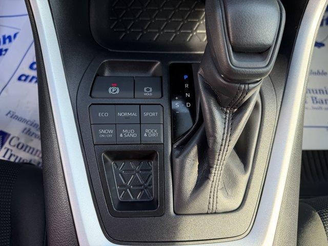 2025 Toyota RAV4 LE AWD (Natl)