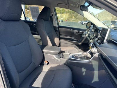 2024 Toyota RAV4 LE AWD (Natl)