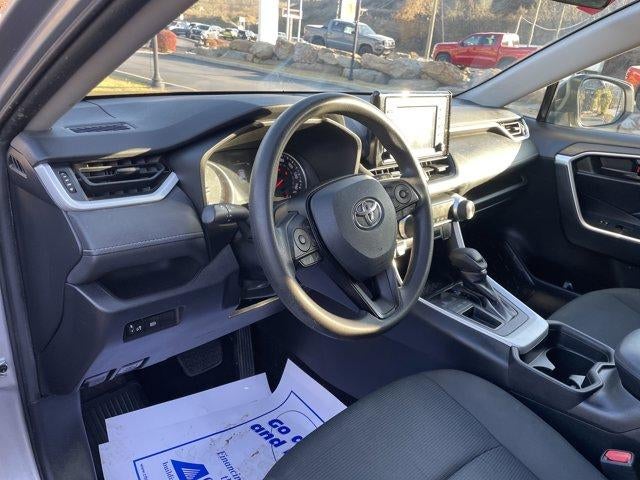 2021 Toyota RAV4 LE FWD (Natl)