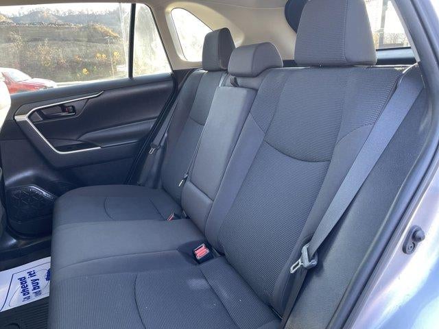 2021 Toyota RAV4 LE FWD (Natl)