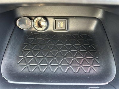 2025 Toyota RAV4 XLE AWD (Natl)