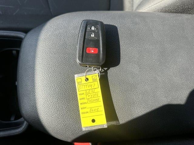 2025 Toyota RAV4 XLE AWD (Natl)