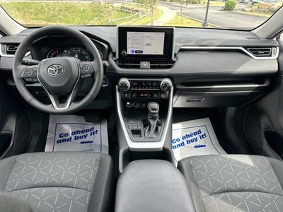 2023 Toyota RAV4 XLE AWD (Natl)