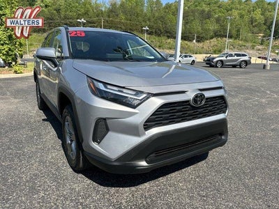 2025 Toyota RAV4 XLE AWD (Natl)