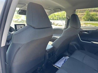 2025 Toyota RAV4 XLE AWD (Natl)