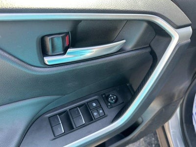 2025 Toyota RAV4 XLE AWD (Natl)