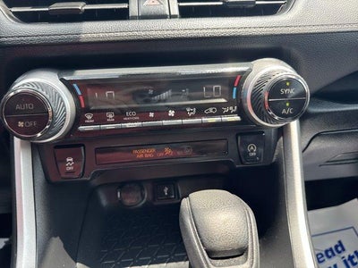 2020 Toyota RAV4 XLE FWD (GS)