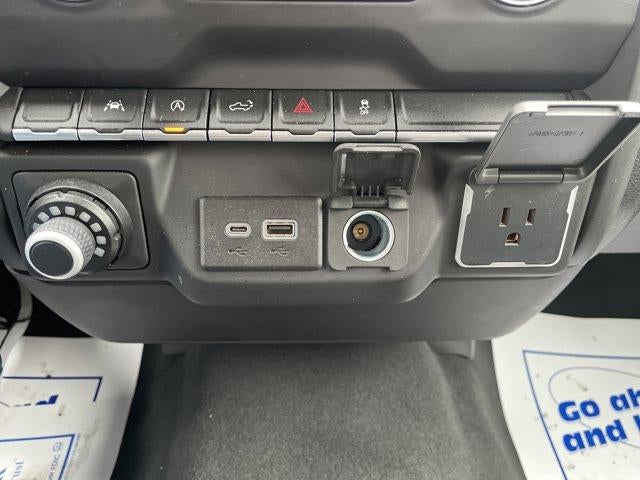 2022 Chevrolet Silverado 1500 Crew Cab Standard Box 4-Wheel Drive Custom